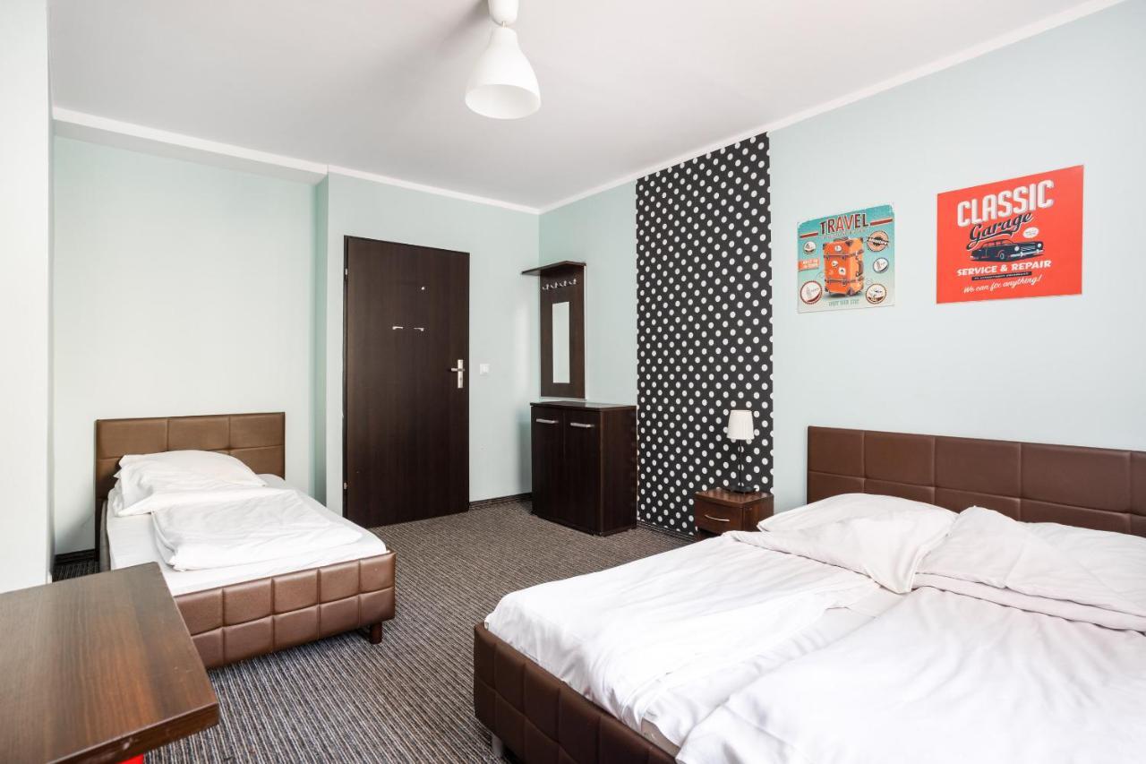 Shick Hostel วรอตซวาฟ ภายนอก รูปภาพ
