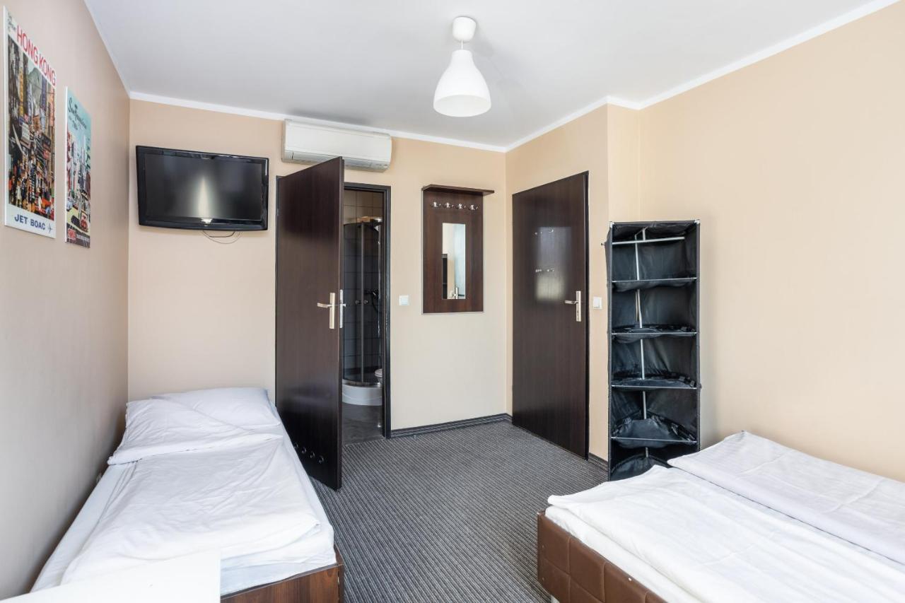Shick Hostel วรอตซวาฟ ภายนอก รูปภาพ